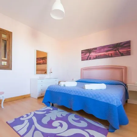 Alloggio in famiglia Villa Renato con piscina e barbecue *